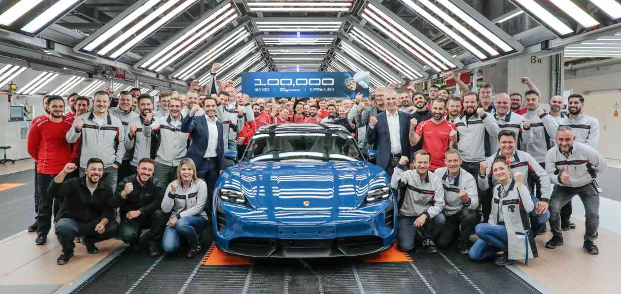 100,000th Porsche Taycan produced in Germany