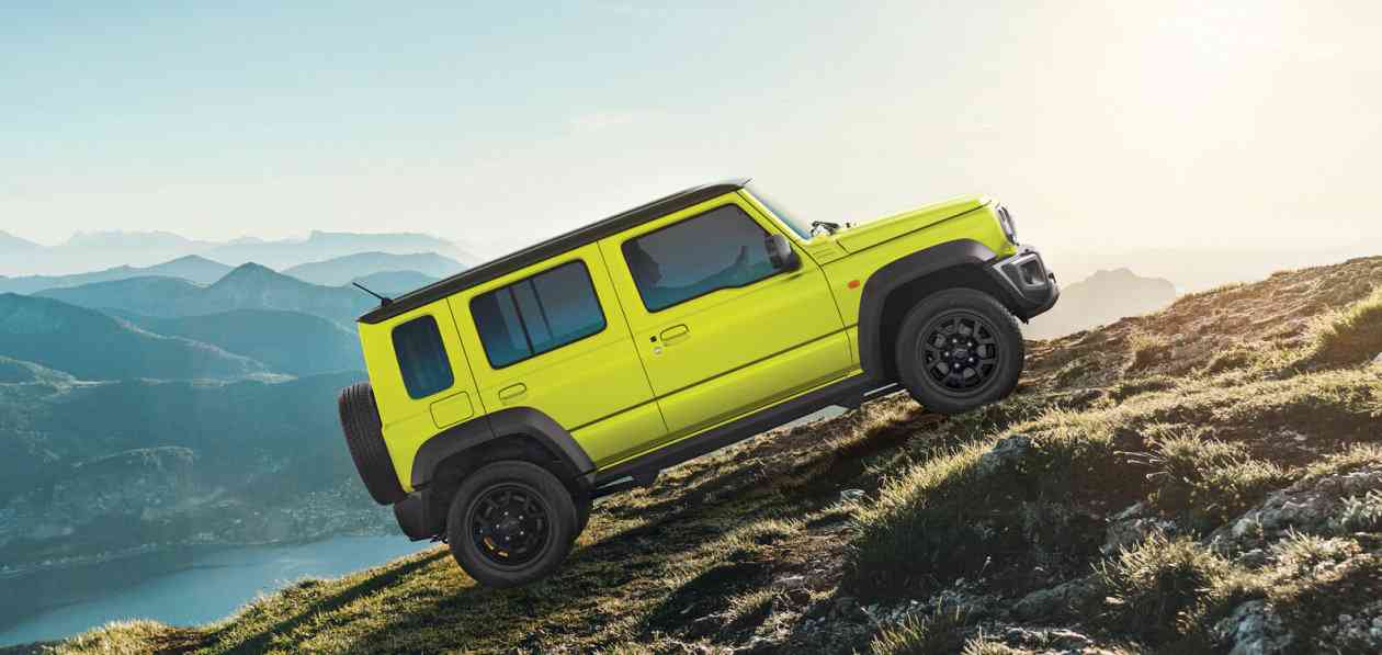 Suzuki Jimny for the first time became a five-door