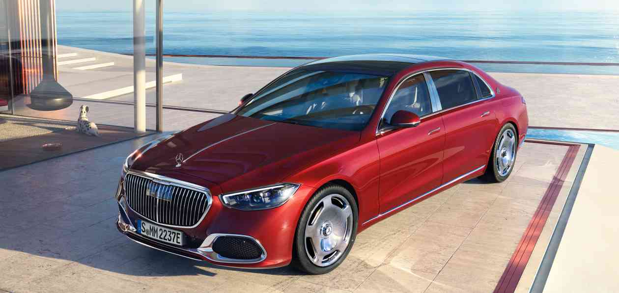 A plug-in hybrid appears in the Mercedes-Maybach lineup for the first time